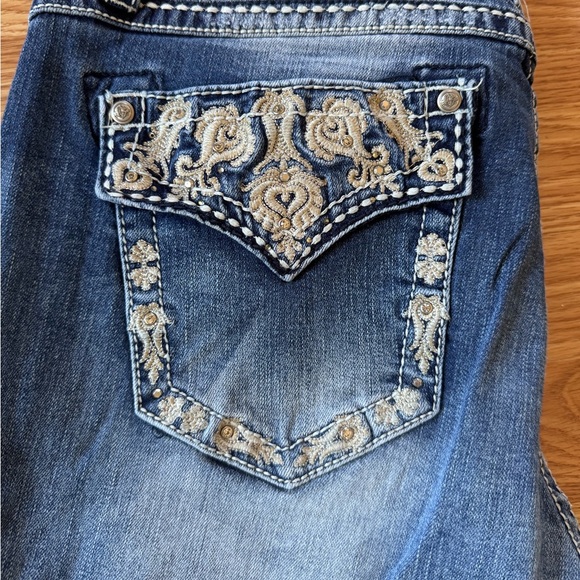 Grace In LA Embellished Jeans 32 Cowgirl Rhinestone Gold Embroidered Hearts EUC - Picture 3 of 11